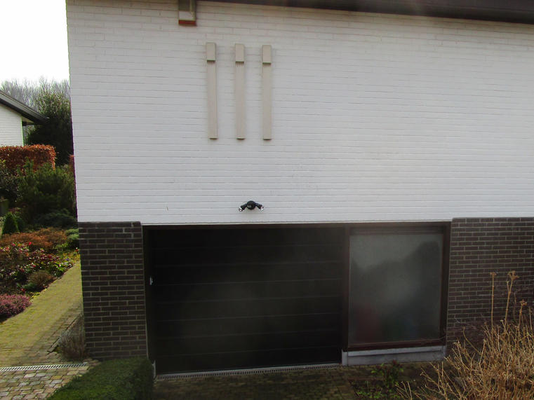 Hörmann - Klassieke garagepoort M-profilering Zwart, uit staal