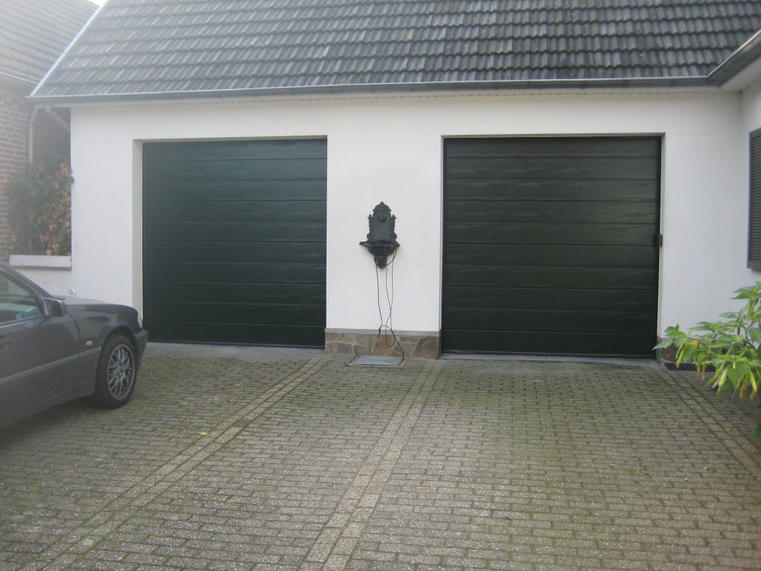 Hörmann - Porte de garage moderne Rainures-L Gris, en acier