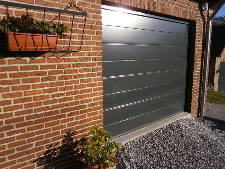 Hörmann - Klassieke garagepoort M-profilering Grijs, uit staal