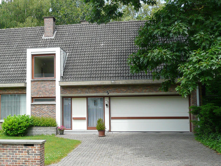 Hörmann - Klassieke garagepoort L-profilering Wit, uit staal