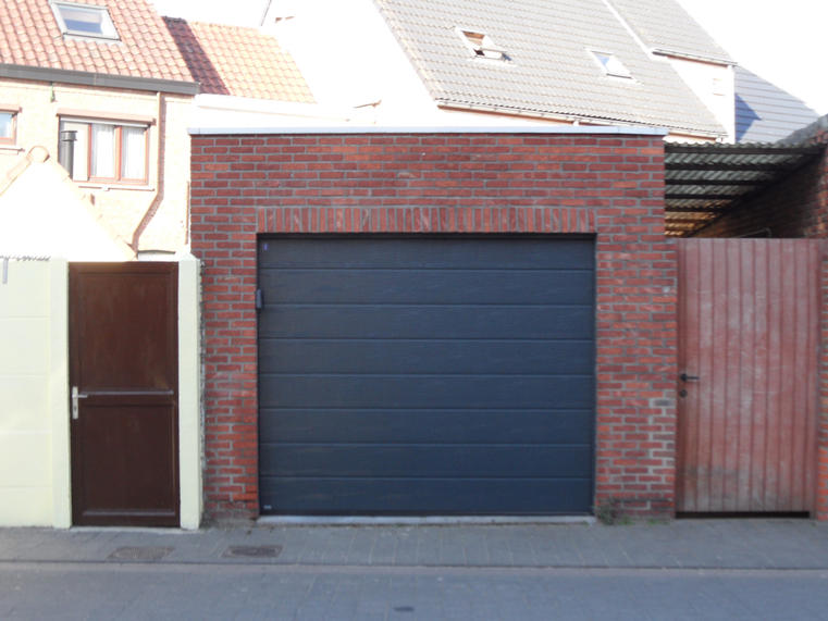 Hörmann - Klassieke garagepoort M-profilering Blauw, uit staal