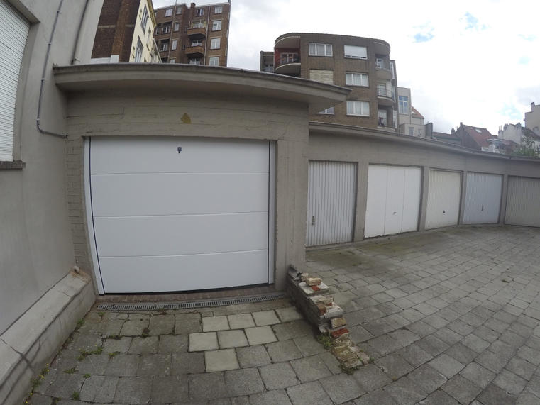 Hörmann - Klassieke garagepoort L-profilering Wit, uit staal