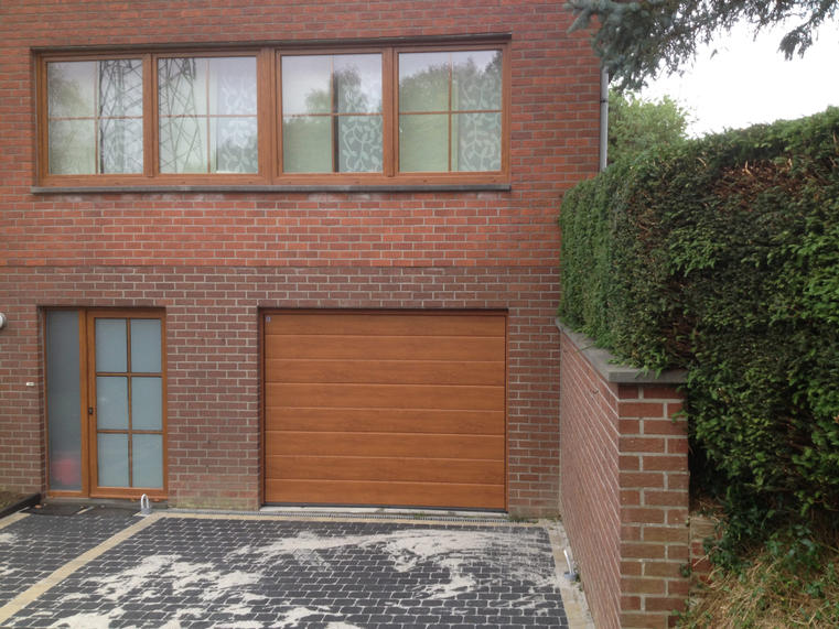Hörmann - Klassieke garagepoort M-profilering Houtlook, uit staal