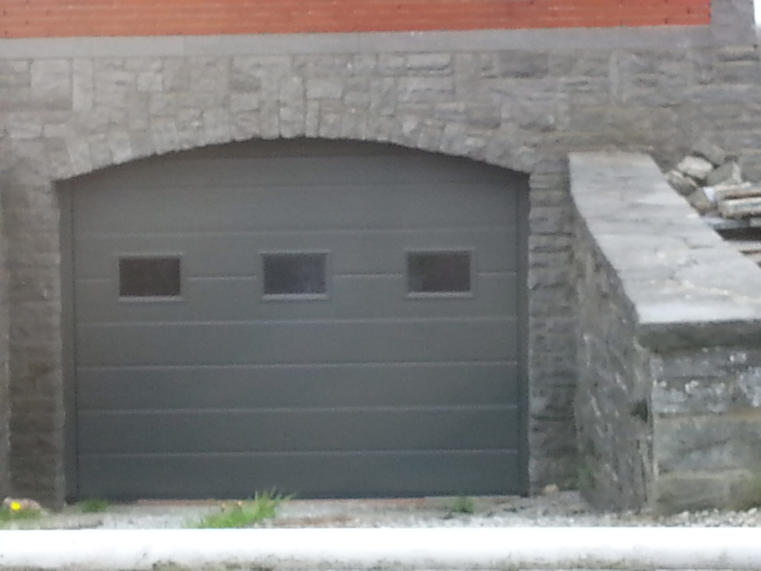 Hörmann - Klassieke garagepoort M-profilering Grijs, uit staal