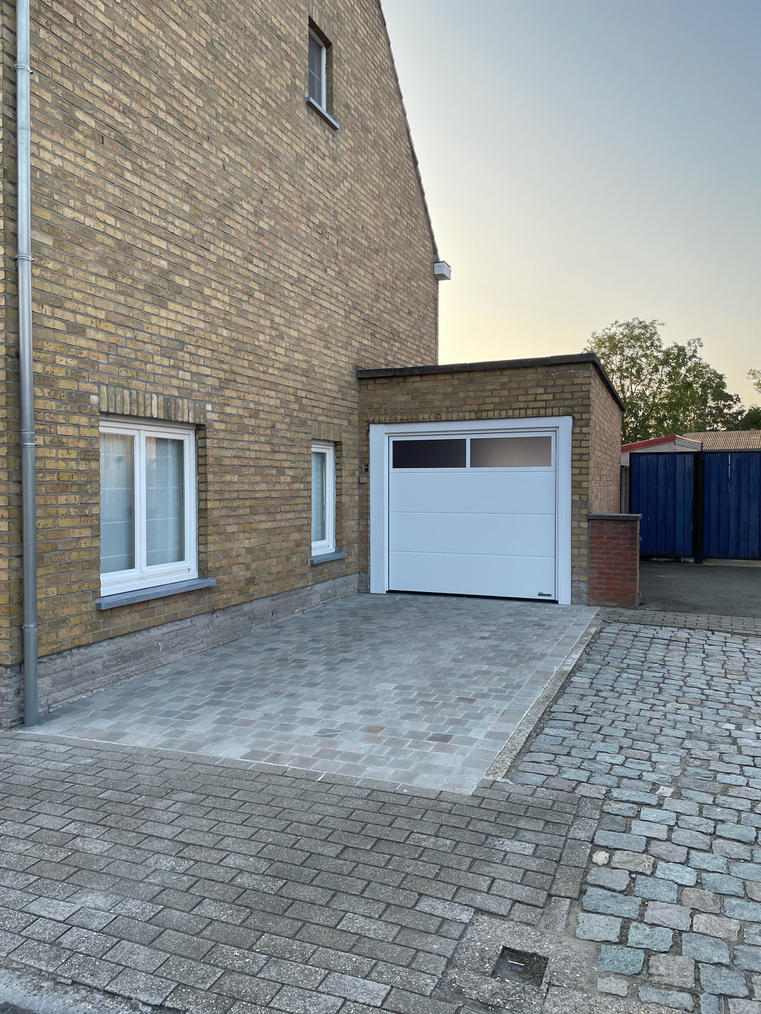 Hörmann - Klassieke garagepoort L-profilering Wit, uit staal