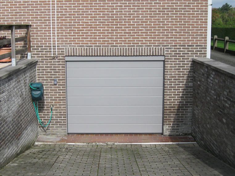 Hörmann - Porte de garage classique Rainures-M Gris, en acier