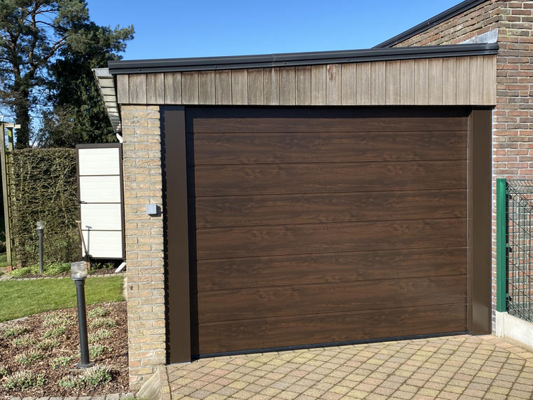 Hörmann - Klassieke garagepoort M-profilering Houtlook, uit staal