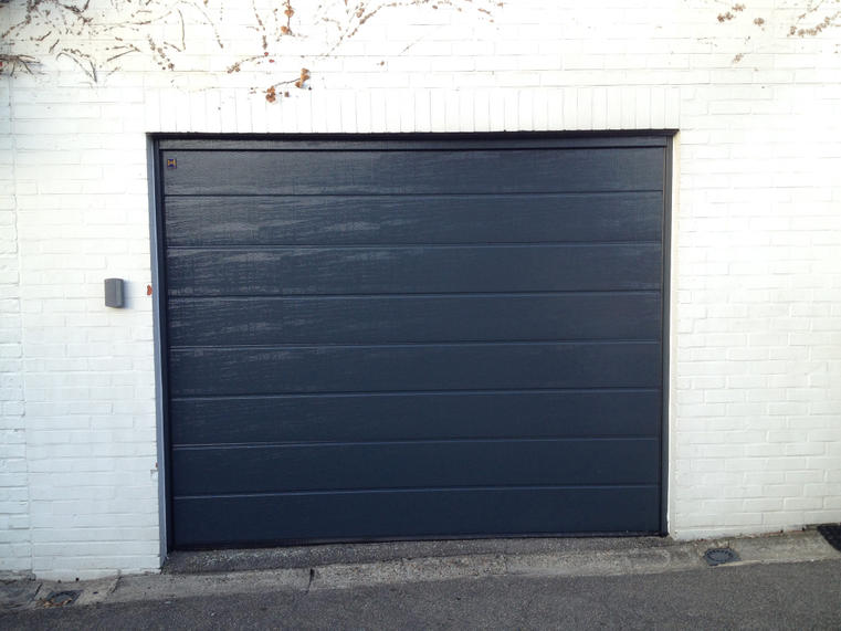 Hörmann - Klassieke garagepoort M-profilering Grijs, uit staal