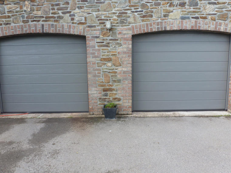 Hörmann - Klassieke garagepoort M-profilering Grijs, uit staal