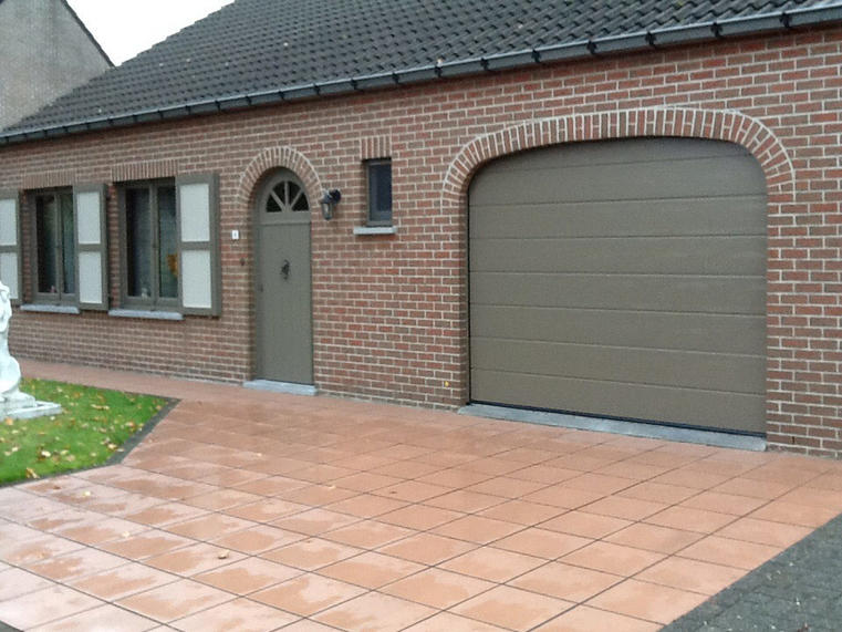 Hörmann - Klassieke garagepoort M-profilering Grijs, uit staal