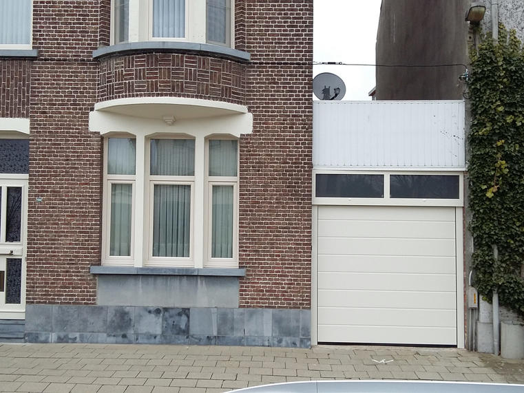 Hörmann - Klassieke garagepoort M-profilering Wit, uit staal