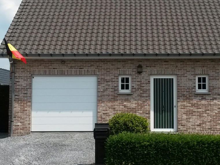 Hörmann - Klassieke garagepoort M-profilering Wit, uit staal