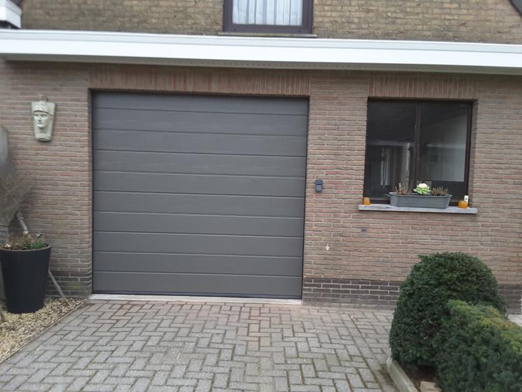 Hörmann - Klassieke garagepoort M-profilering Grijs, uit staal