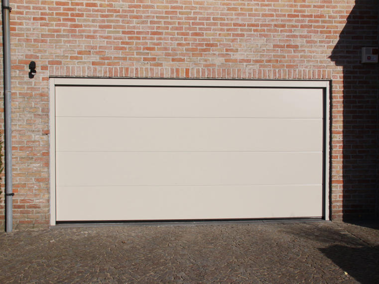 Hörmann - Klassieke garagepoort L-profilering Beige, uit staal