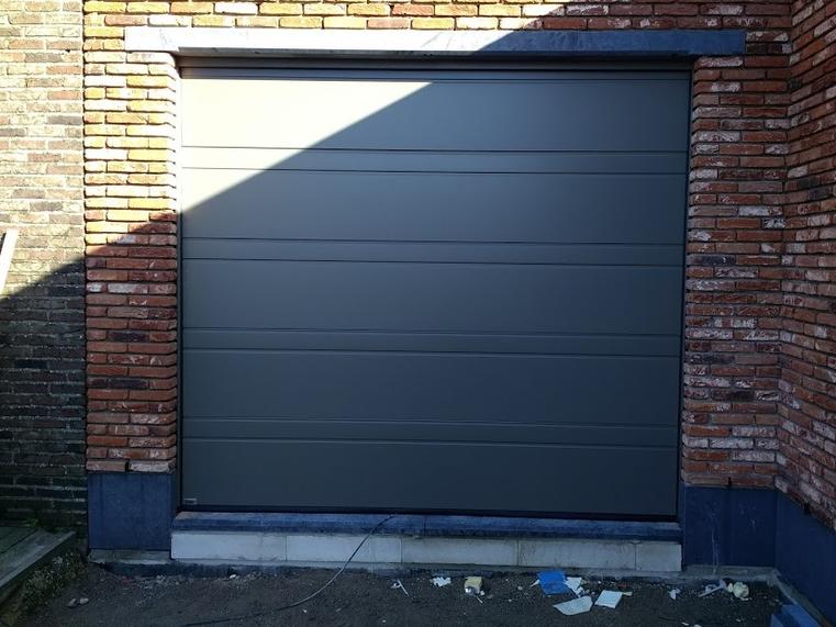 Hörmann - Klassieke garagepoort D-profilering Grijs, uit staal
