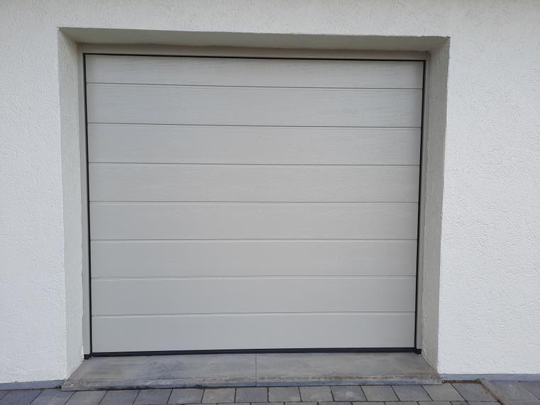 Hörmann - Klassieke garagepoort M-profilering Grijs, uit staal