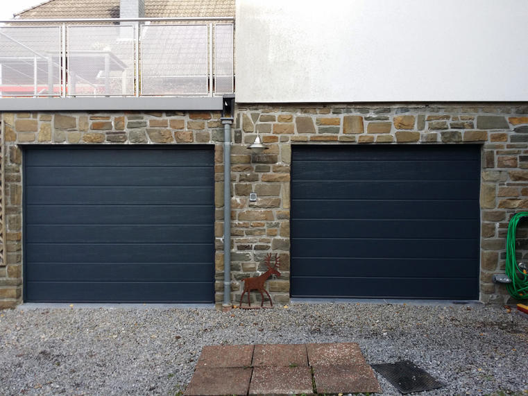 Hörmann - Klassieke garagepoort M-profilering Grijs, uit staal