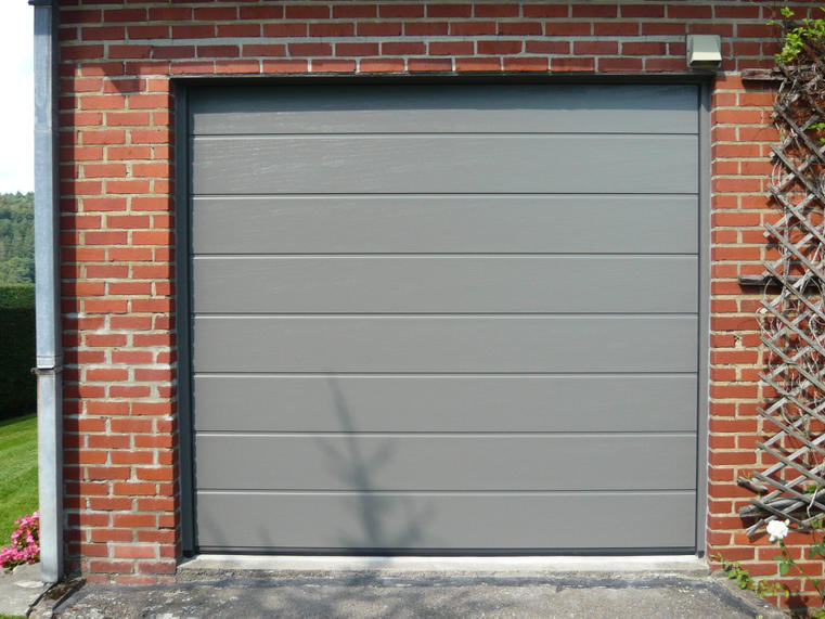 Hörmann - Klassieke garagepoort M-profilering Grijs, uit staal