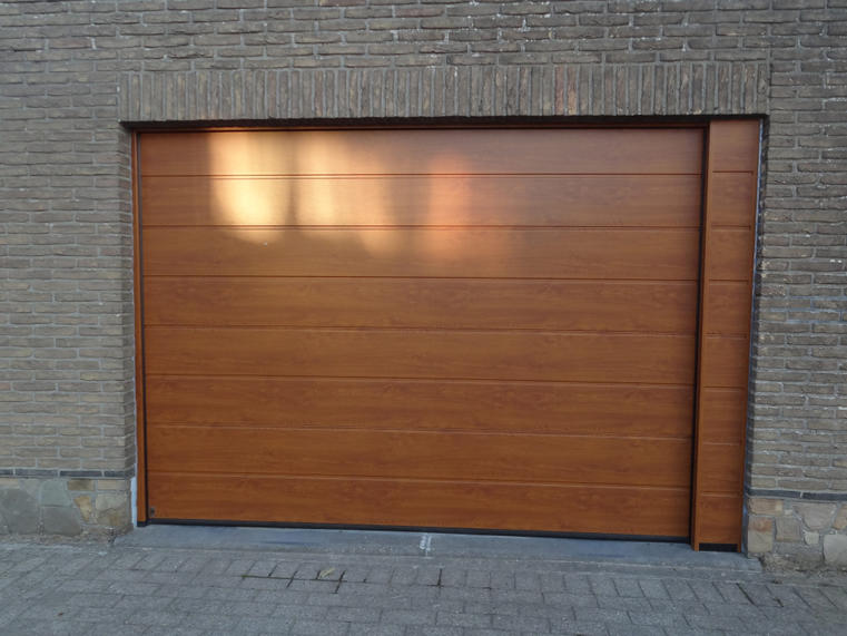 Hörmann - Klassieke garagepoort M-profilering Houtlook, uit staal