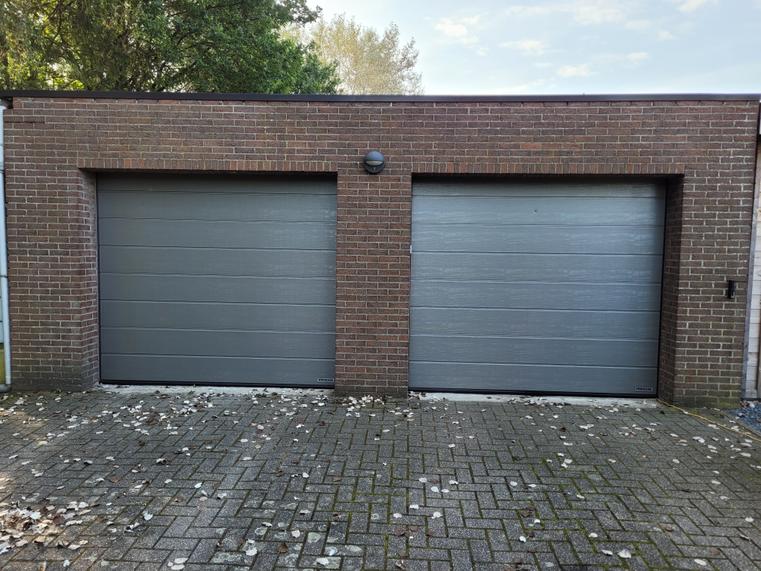 Hörmann - Klassieke garagepoort M-profilering Grijs, uit staal