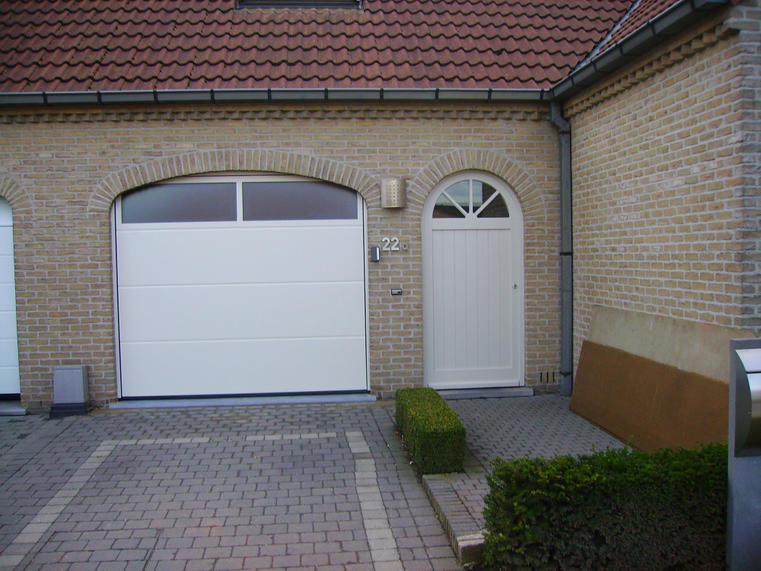 Hörmann - Klassieke garagepoort L-profilering Wit, uit staal