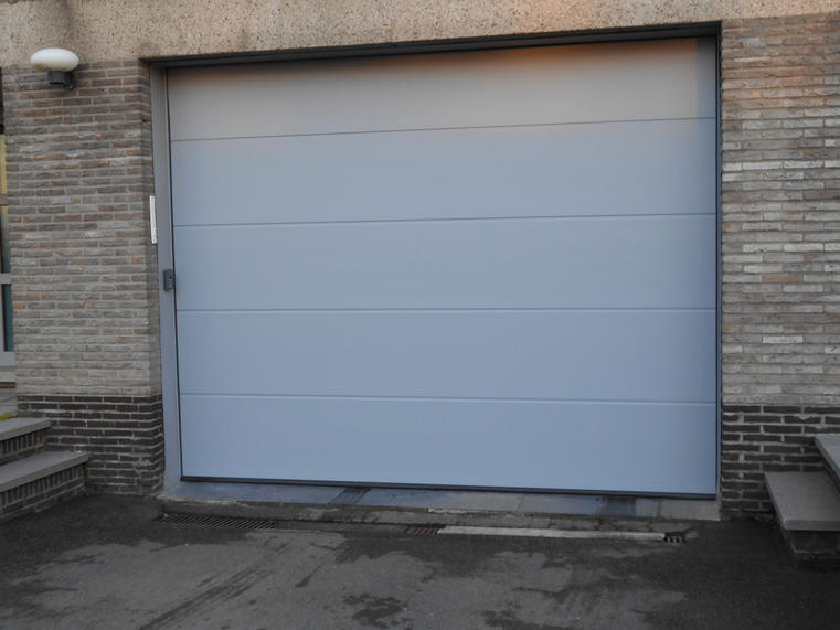 Hörmann - Klassieke garagepoort L-profilering Wit, uit staal