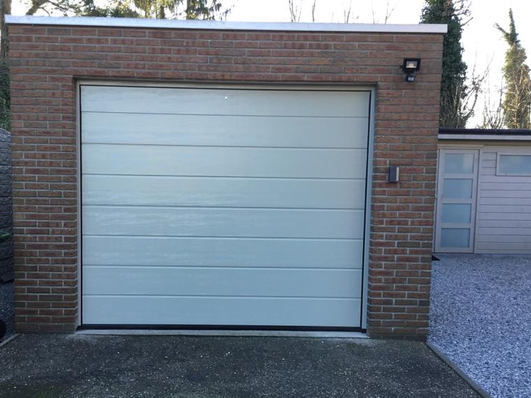 Hörmann - Klassieke garagepoort L-profilering Wit, uit staal