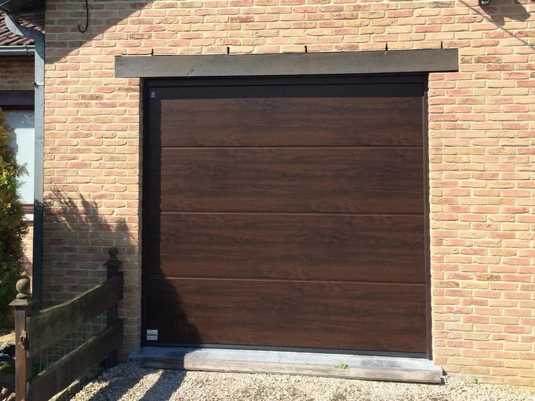 Hörmann - Klassieke garagepoort L-profilering Houtlook, uit staal