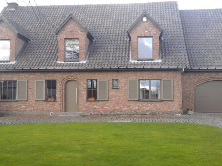 Hörmann - Klassieke garagepoort L-profilering Beige, uit staal
