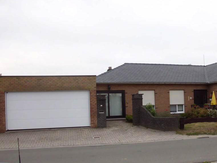 Hörmann - Klassieke garagepoort L-profilering Wit, uit staal