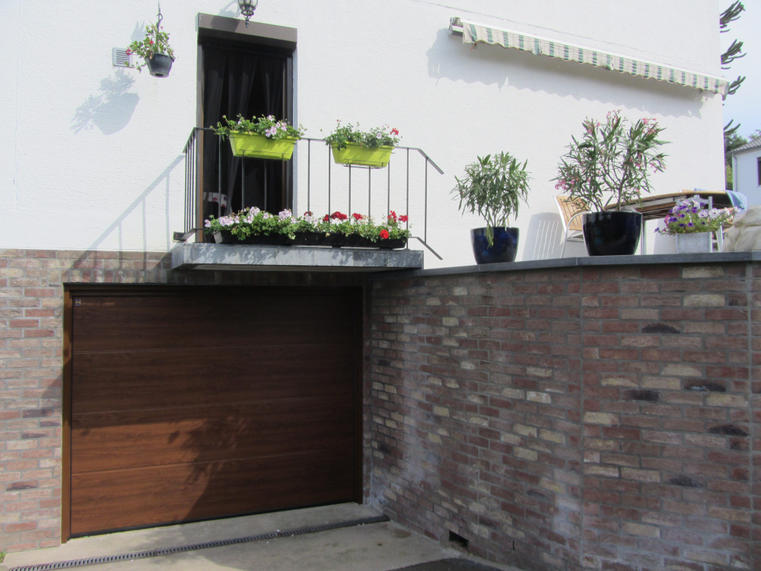 Hörmann - Porte de garage classique Rainures-L Aspect bois, en aluminium