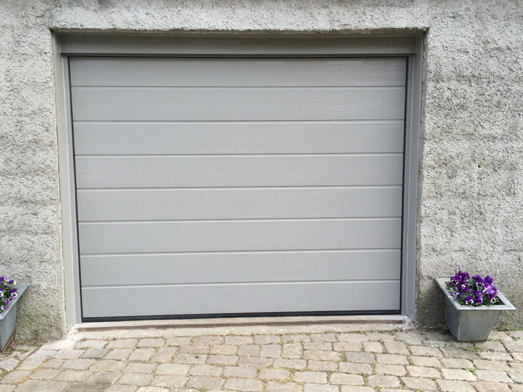 Hörmann - Klassieke garagepoort M-profilering Grijs, uit staal