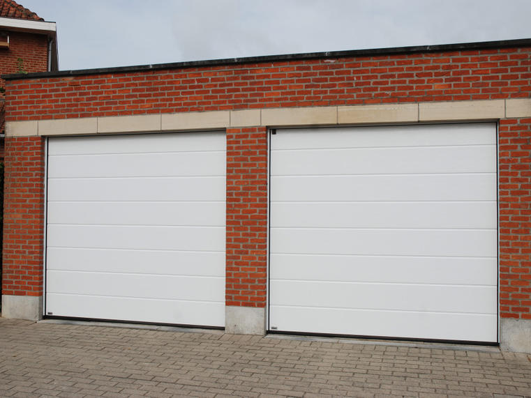 Hörmann - Klassieke garagepoort M-profilering Wit, uit staal