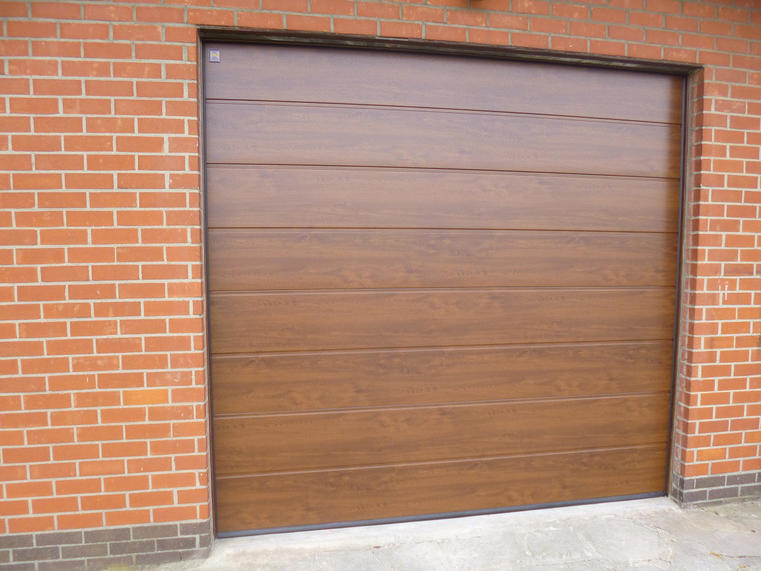 Hörmann - Klassieke garagepoort M-profilering Houtlook, uit staal