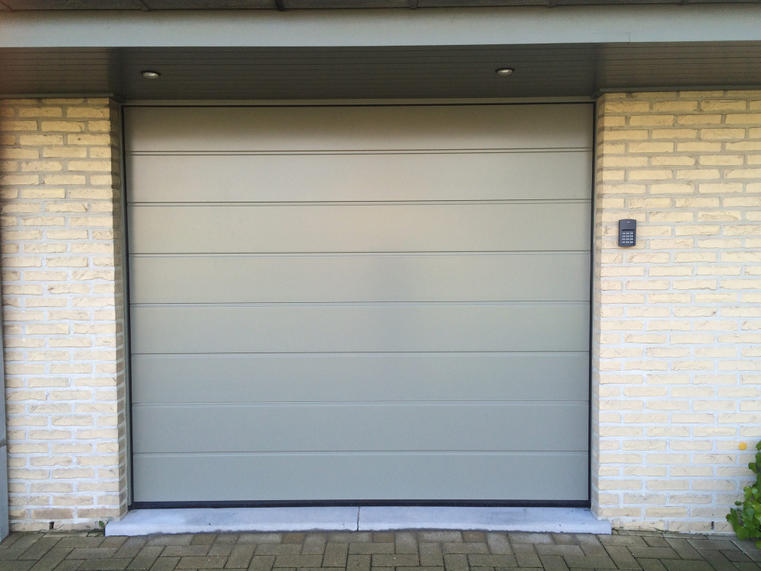 Hörmann - Klassieke garagepoort M-profilering Grijs, uit staal
