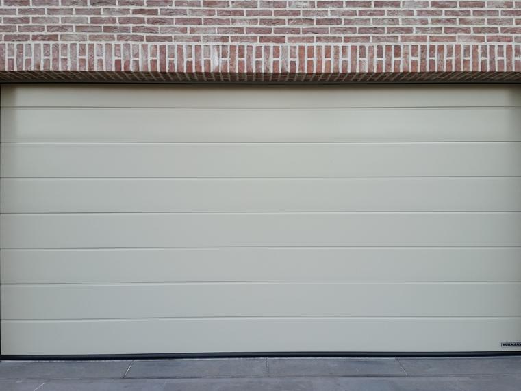 Hörmann - Klassieke garagepoort M-profilering Beige, uit staal