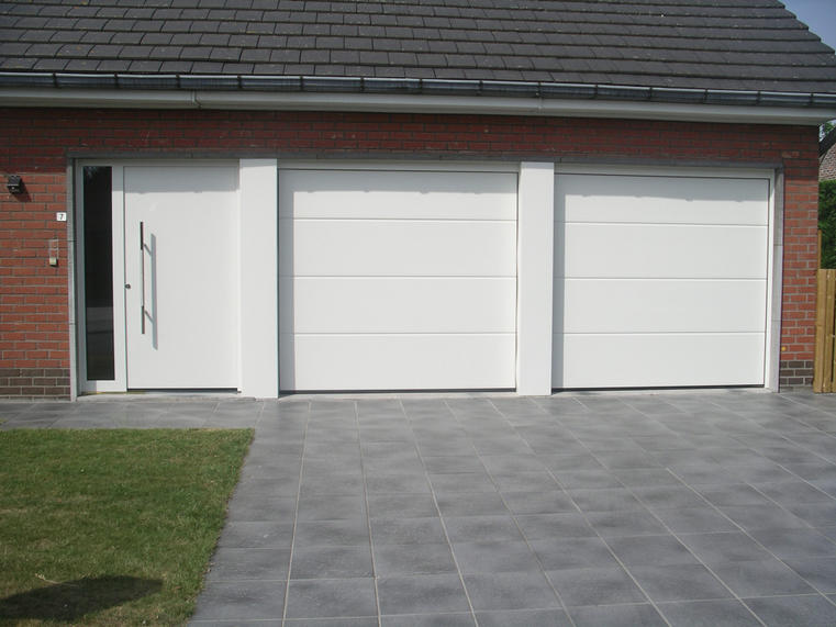 Hörmann - Porte de garage moderne Rainures-L Blanc, en aluminium