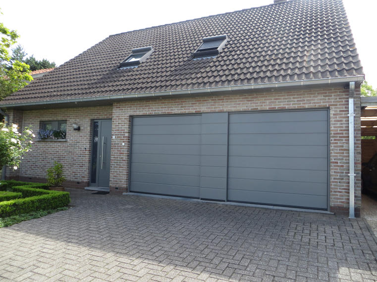 Hörmann - Klassieke garagepoort M-profilering Grijs, uit staal