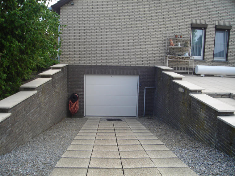 Hörmann - Klassieke garagepoort L-profilering Wit, uit staal