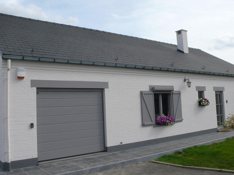Hörmann - Klassieke garagepoort M-profilering Grijs, uit staal