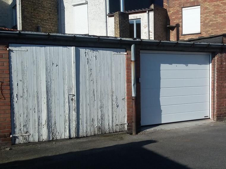 Hörmann - Klassieke garagepoort M-profilering Wit, uit staal