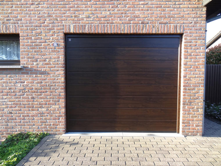 Hörmann - Klassieke garagepoort M-profilering Houtlook, uit staal