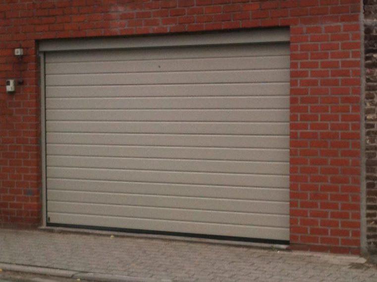 Hörmann - Klassieke garagepoort S-profilering Wit, uit staal