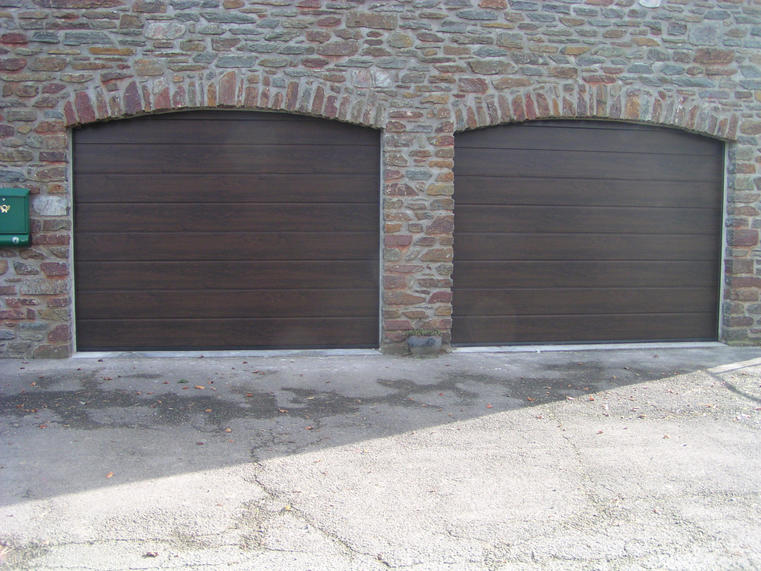Hörmann - Klassieke garagepoort M-profilering Houtlook, uit staal