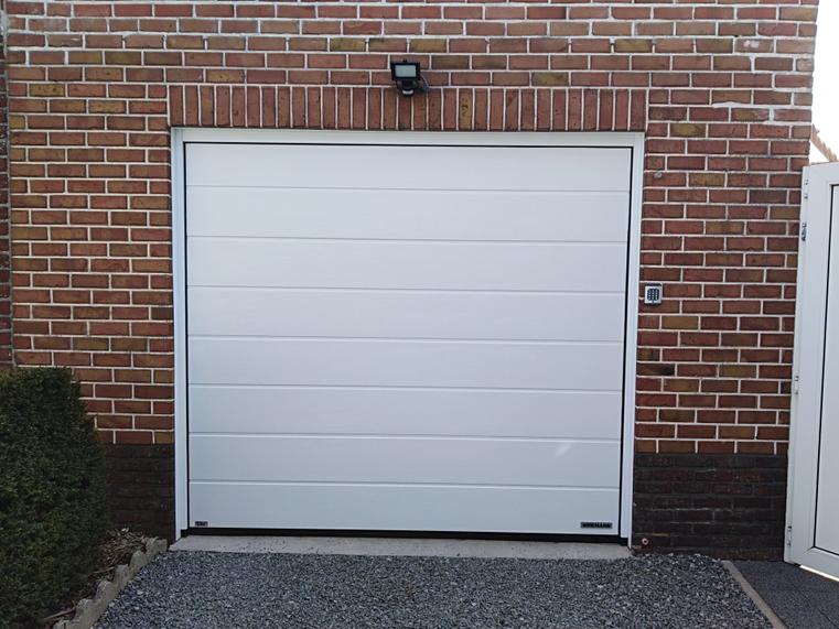 Hörmann - Klassieke garagepoort M-profilering Wit, uit staal