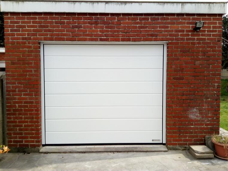 Hörmann - Klassieke garagepoort M-profilering Wit, uit staal