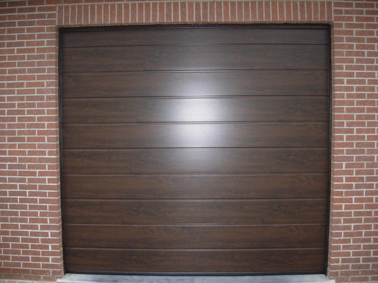 Hörmann - Klassieke garagepoort M-profilering Houtlook, uit staal