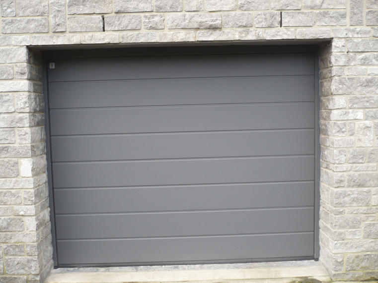 Hörmann - Klassieke garagepoort M-profilering Grijs, uit staal