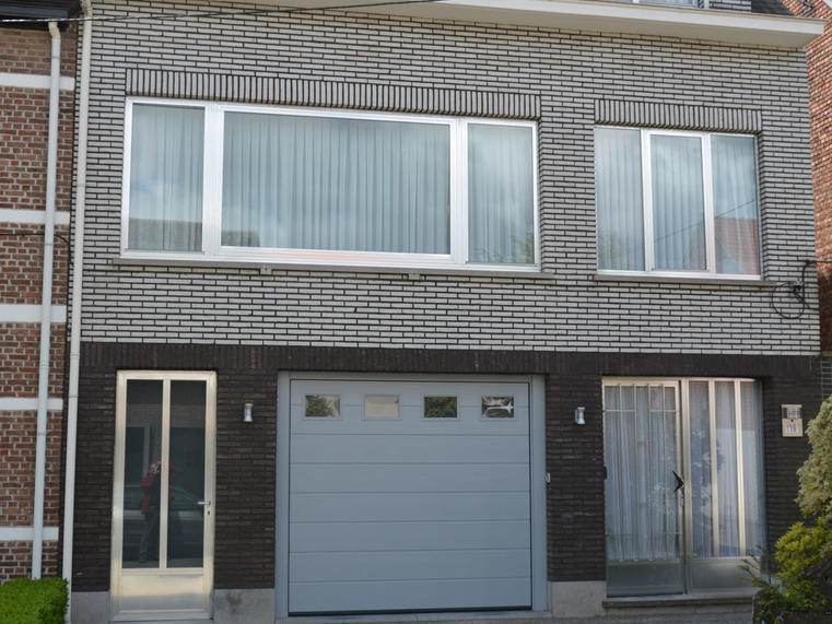 Hörmann - Klassieke garagepoort M-profilering Grijs, uit staal