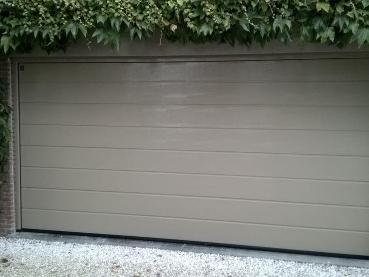 Hörmann - Klassieke garagepoort M-profilering Grijs, uit staal